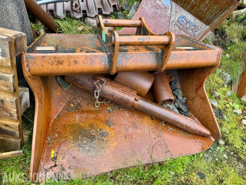 Equipamento para Máquina de construção 2016 Götene UFO AB - Global pusseskuffe  S60: foto 1