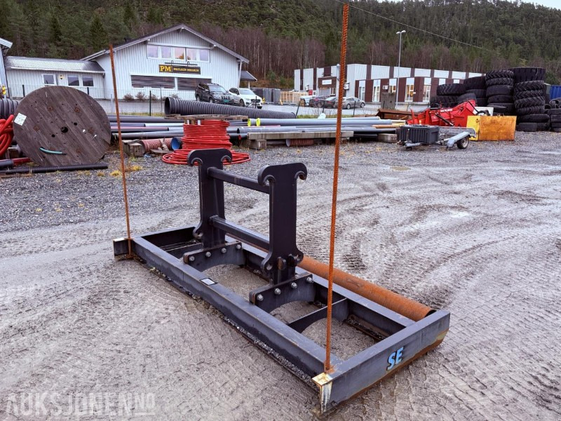 2021 Planeringsbjølke 6742/5/1 Volvo BM feste - 3000 mm bredde - Equipamento para Máquina de construção: foto 1 2021 Planeringsbjølke 6742/5/1 Volvo BM feste - 3000 mm bredde - Equipamento para Máquina de construção: foto 1