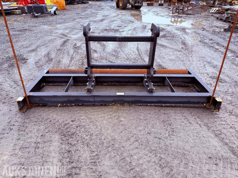 2021 Planeringsbjølke 6742/5/1 Volvo BM feste - 3000 mm bredde - Equipamento para Máquina de construção: foto 2 2021 Planeringsbjølke 6742/5/1 Volvo BM feste - 3000 mm bredde - Equipamento para Máquina de construção: foto 2