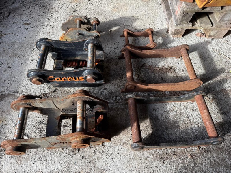 Andre Diverse hurtigfester og innfestingsrammer - Equipamento para Máquina de construção: foto 2 Andre Diverse hurtigfester og innfestingsrammer - Equipamento para Máquina de construção: foto 2