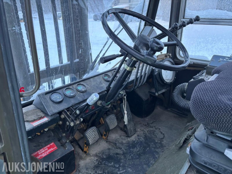 1986 Komatsu FD-45-T4 motvekts truck - Equipamento de movimentação: foto 4 1986 Komatsu FD-45-T4 motvekts truck - Equipamento de movimentação: foto 4