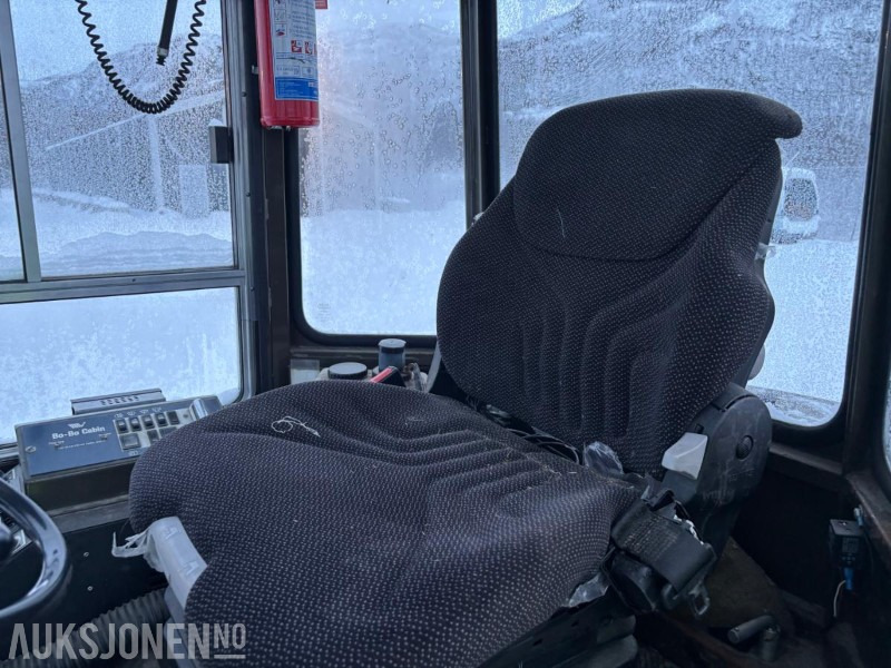 1986 Komatsu FD-45-T4 motvekts truck - Equipamento de movimentação: foto 5 1986 Komatsu FD-45-T4 motvekts truck - Equipamento de movimentação: foto 5