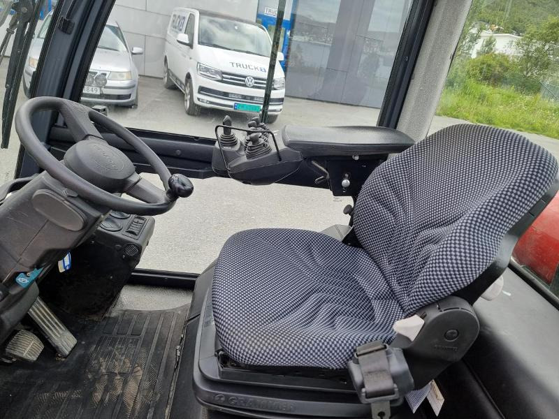 2010 Toyota 2010 Toyota 02-8FGF25 - 2,5 tonns propantruck - 4,7 m løftehøyde - Equipamento de movimentação: foto 5 2010 Toyota 2010 Toyota 02-8FGF25 - 2,5 tonns propantruck - 4,7 m løftehøyde - Equipamento de movimentação: foto 5