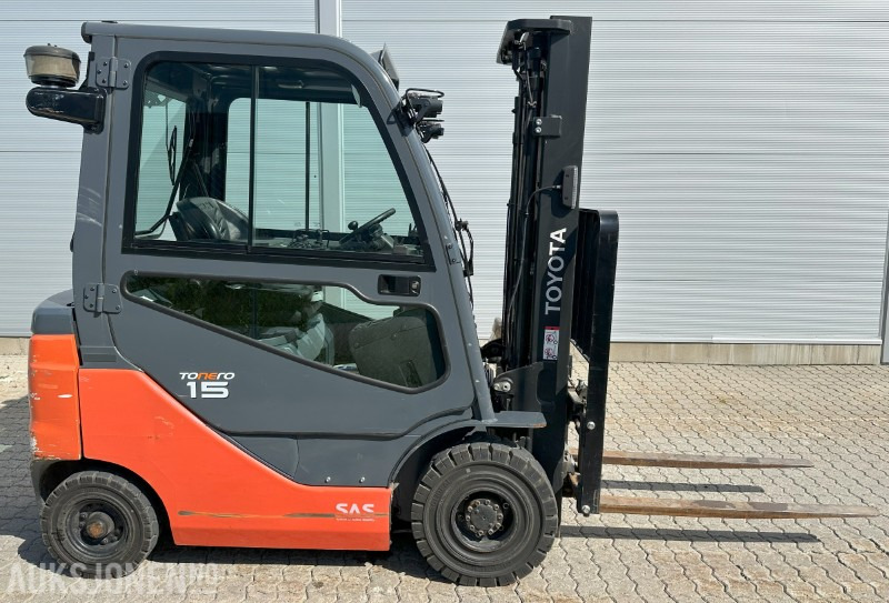 Toyota 42-8FDF15 - Equipamento de movimentação: foto 2 Toyota 42-8FDF15 - Equipamento de movimentação: foto 2