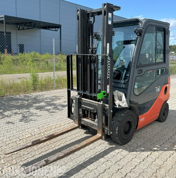 Toyota 42-8FDF15 - Equipamento de movimentação: foto 5 Toyota 42-8FDF15 - Equipamento de movimentação: foto 5