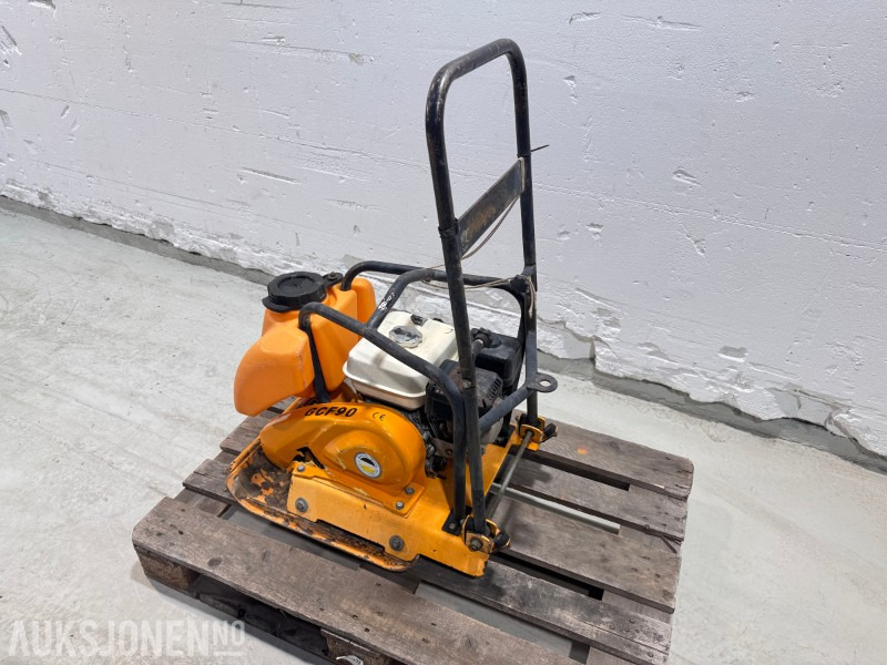 Gewilson GCF90 Vibroplate / 85 kg - Rolo: foto 3 Gewilson GCF90 Vibroplate / 85 kg - Rolo: foto 3