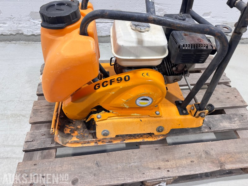 Gewilson GCF90 Vibroplate / 85 kg - Rolo: foto 4 Gewilson GCF90 Vibroplate / 85 kg - Rolo: foto 4