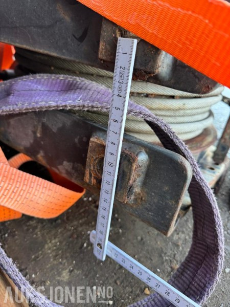 Kranbil Vinsj - ingen minstepris - Guindaste: foto 4 Kranbil Vinsj - ingen minstepris - Guindaste: foto 4