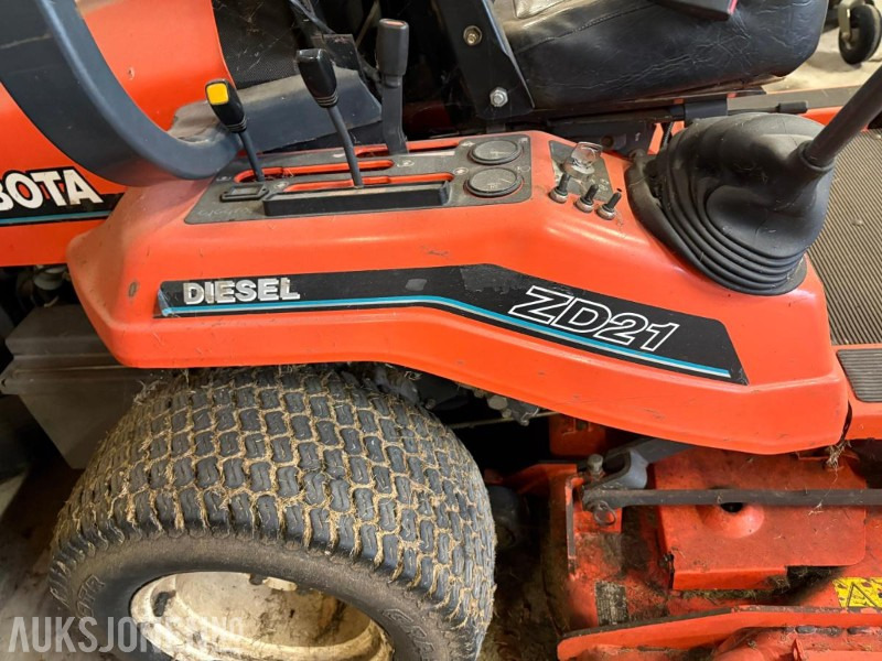 Kubota ZD21 plenklipper - Equipamento de construção: foto 3 Kubota ZD21 plenklipper - Equipamento de construção: foto 3