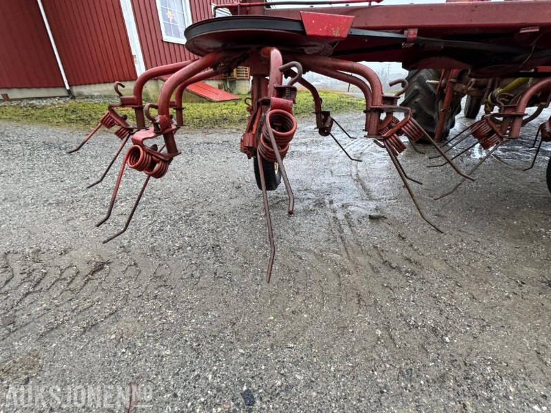 1990 JF CR 320 KOMBI RIVE / SPREDER EKSTRA PIGGER - Máquina agrícola: foto 3 1990 JF CR 320 KOMBI RIVE / SPREDER EKSTRA PIGGER - Máquina agrícola: foto 3