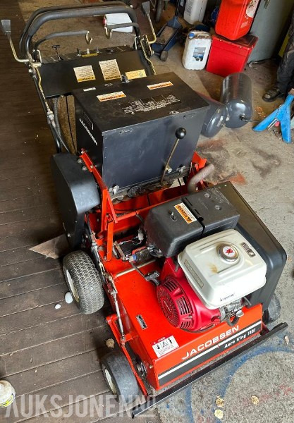 1999 Jacobsen Aero King 1321 såmaskin - kun 209 driftstimer - Máquina agrícola: foto 3 1999 Jacobsen Aero King 1321 såmaskin - kun 209 driftstimer - Máquina agrícola: foto 3