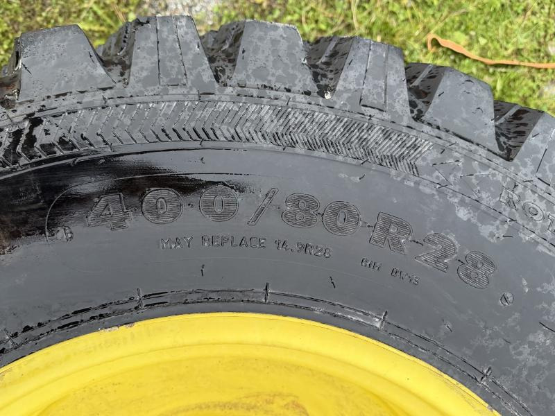 2 STK TRAKTORHJUL NOKIAN TYRES TRI 2 400/80R28 - Máquina agrícola: foto 2 2 STK TRAKTORHJUL NOKIAN TYRES TRI 2 400/80R28 - Máquina agrícola: foto 2