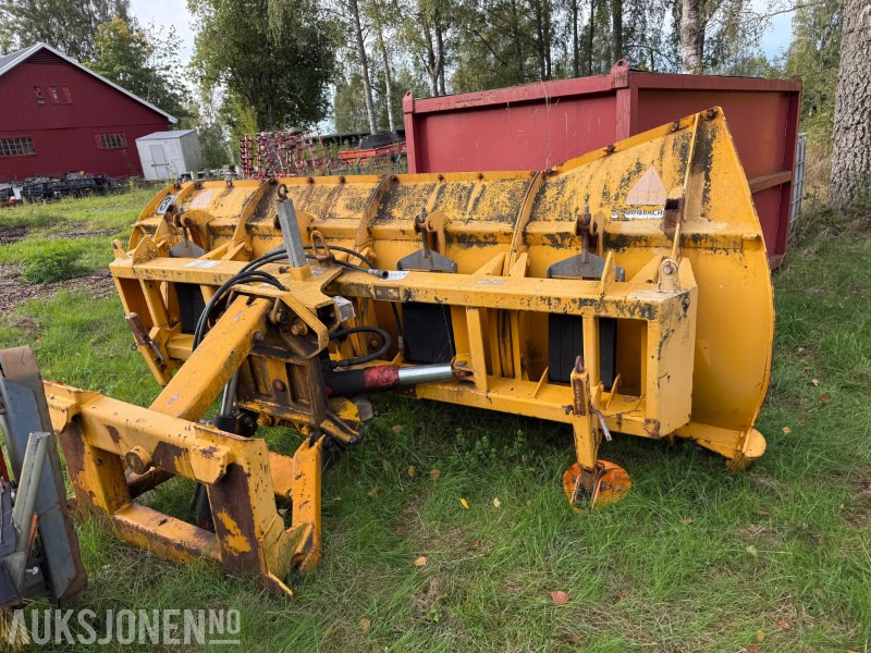 2002 Kahlbacher PRAXOS 270 Brøyteskjær - Máquina agrícola: foto 3 2002 Kahlbacher PRAXOS 270 Brøyteskjær - Máquina agrícola: foto 3