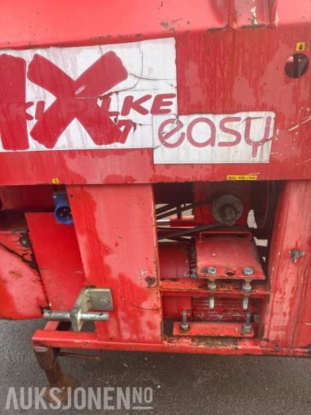 2003 Hakkipilke 1x37 Easy 37 - vedmaksin - mva fri - Máquina agrícola: foto 4 2003 Hakkipilke 1x37 Easy 37 - vedmaksin - mva fri - Máquina agrícola: foto 4