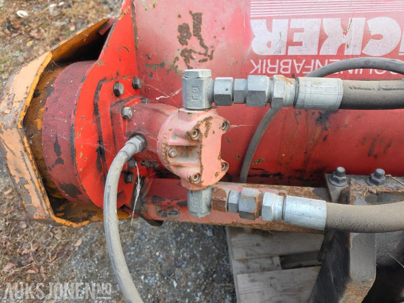 2005 G. Dücker GmbH & Co. KG MKT 13 R hydraulisk beitepuss / kantklipper - Máquina agrícola: foto 4 2005 G. Dücker GmbH & Co. KG MKT 13 R hydraulisk beitepuss / kantklipper - Máquina agrícola: foto 4