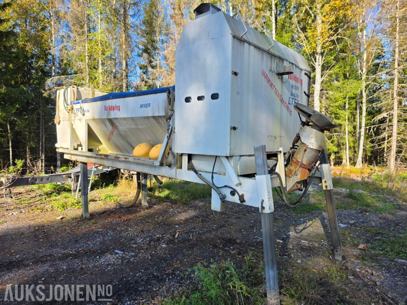 2009 Falkøping mixer C-LTFV - Máquina agrícola: foto 1 2009 Falkøping mixer C-LTFV - Máquina agrícola: foto 1