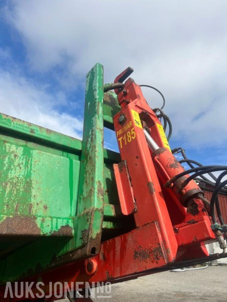 2011 Pronar T185 Krokhenger med hydraulisk dumperfeste - Máquina agrícola: foto 2 2011 Pronar T185 Krokhenger med hydraulisk dumperfeste - Máquina agrícola: foto 2