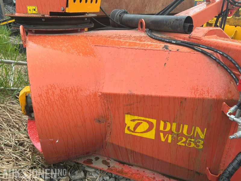 2012 DUUN VF253 V-Fres -Hydraulisk Kantvinge-Hydraulisk Sving - Máquina agrícola: foto 5 2012 DUUN VF253 V-Fres -Hydraulisk Kantvinge-Hydraulisk Sving - Máquina agrícola: foto 5