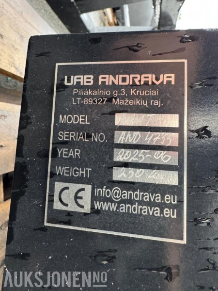 2025 Andrava rundballeklype for traktor - Máquina agrícola: foto 4 2025 Andrava rundballeklype for traktor - Máquina agrícola: foto 4