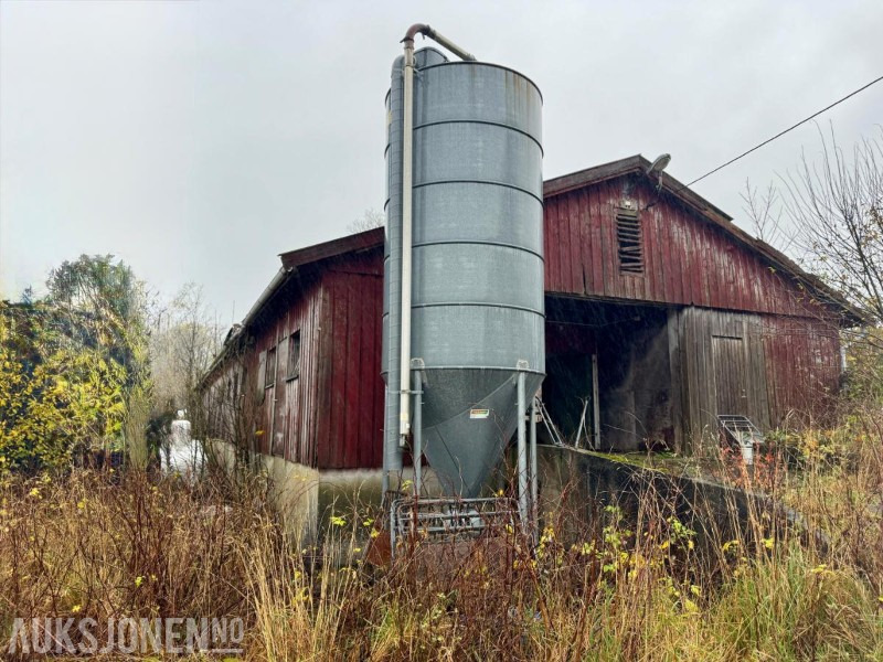 Helland Kraftforsilo - Máquina agrícola: foto 1 Helland Kraftforsilo - Máquina agrícola: foto 1