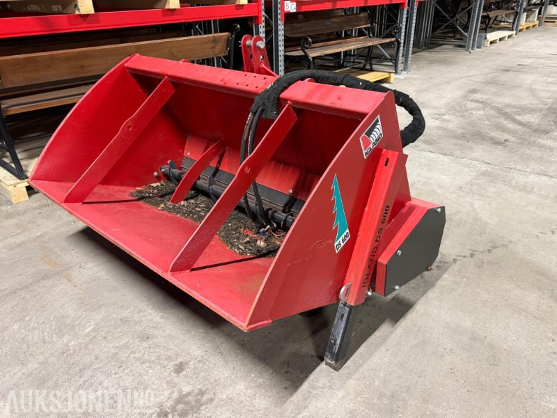 Igland DS 600 hydraulisk sandstrøer - Máquina agrícola: foto 1 Igland DS 600 hydraulisk sandstrøer - Máquina agrícola: foto 1