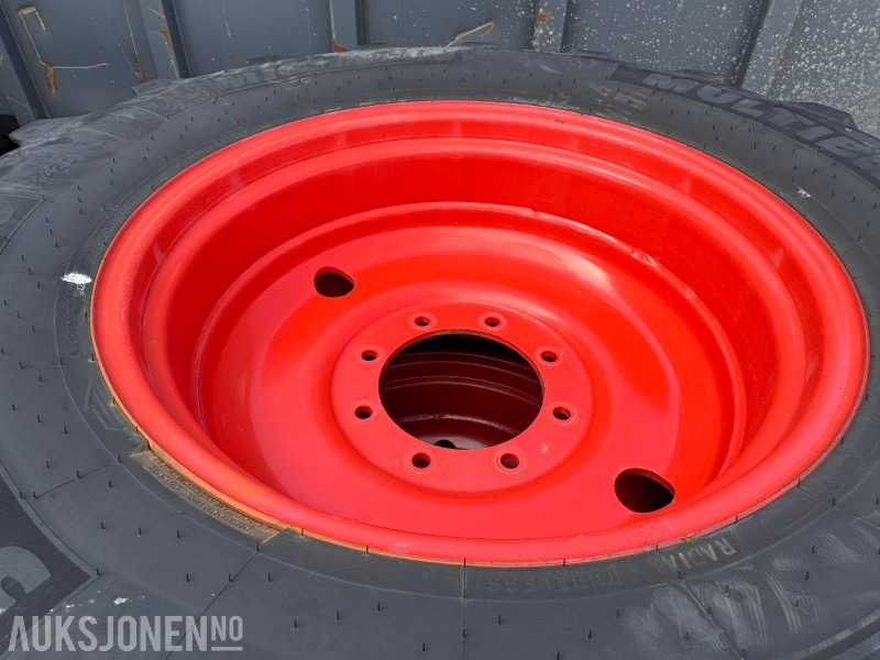 Michelin Multibib traktorhjul – 540/65R28 og 650/65R38 – med felg - Máquina agrícola: foto 5 Michelin Multibib traktorhjul – 540/65R28 og 650/65R38 – med felg - Máquina agrícola: foto 5