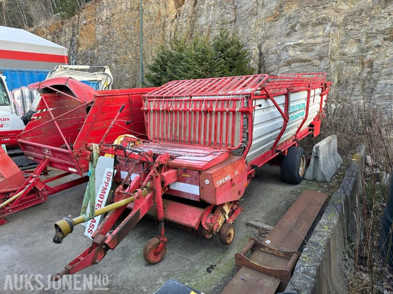 PÖTTINGER TREND 2 LESSEVOGN TIL TRAKTOR - Máquina agrícola: foto 1 PÖTTINGER TREND 2 LESSEVOGN TIL TRAKTOR - Máquina agrícola: foto 1