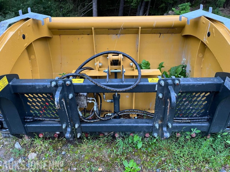 Ubrukt Rundballutpakker/splitter TANCO I75 MULTI SHEAR - Máquina agrícola: foto 4 Ubrukt Rundballutpakker/splitter TANCO I75 MULTI SHEAR - Máquina agrícola: foto 4