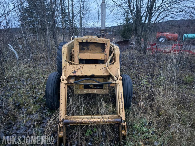 Massey Ferguson 3.165 m/laster - Trator: foto 2 Massey Ferguson 3.165 m/laster - Trator: foto 2