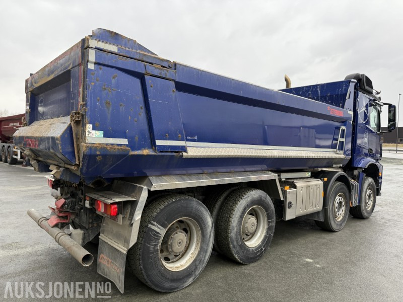 Mercedes-Benz Arocs 3252 – 2021-modell, 520 hk, Zetterbergs dumperkasse - Camião basculante: foto 4 Mercedes-Benz Arocs 3252 – 2021-modell, 520 hk, Zetterbergs dumperkasse - Camião basculante: foto 4