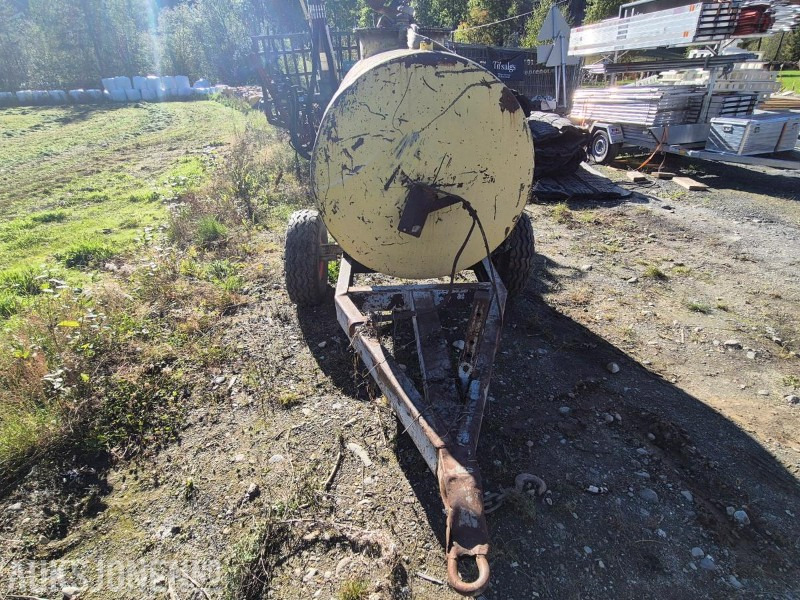 Equipamento de construção Mobil Dieseltank med hjulgang ca 1400 l: foto 8