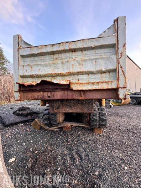 Neuson Beltegående miniudmper - RK15 - Treveis tipp - Yanmar 3TN82E Dieselmotor - Dumper: foto 5 Neuson Beltegående miniudmper - RK15 - Treveis tipp - Yanmar 3TN82E Dieselmotor - Dumper: foto 5
