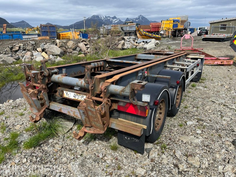 2002 Vang SLL111CT Krokløft/Container henger med tipp selges som reparasjonsobjekt - Reboque: foto 4 2002 Vang SLL111CT Krokløft/Container henger med tipp selges som reparasjonsobjekt - Reboque: foto 4