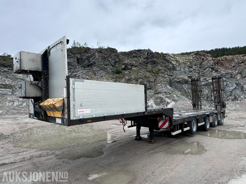 Reboque 2019 Carnehl CSTV 40-60 - 4 akslet maskinsemi - Manuelt uttrekk - Hydraulisk bredding - Støttelabber bak - Fjernstyring: foto 1