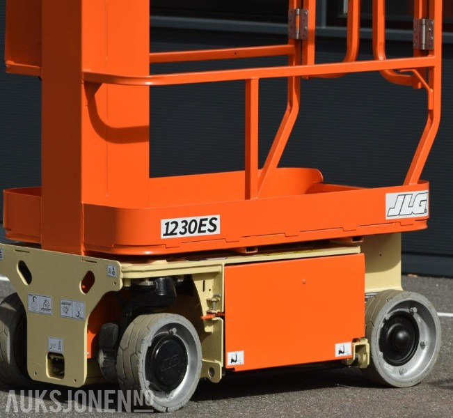 Strøken mastelift JLG 1230ES 2017 modell - Empilhador telescópico: foto 5 Strøken mastelift JLG 1230ES 2017 modell - Empilhador telescópico: foto 5