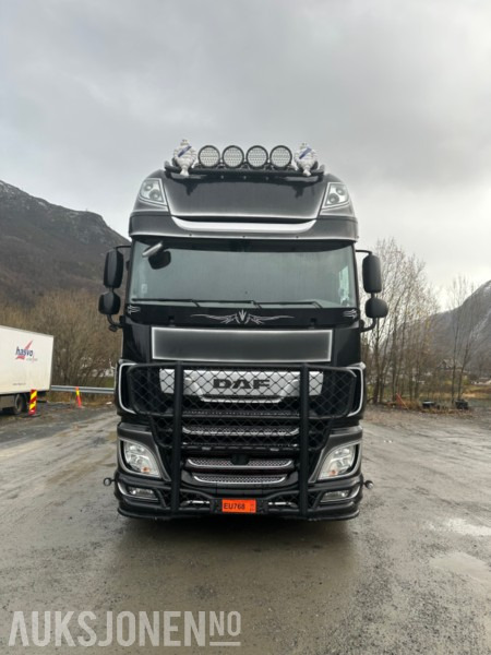 DAF XF 530 - Tractor: foto 1 DAF XF 530 - Tractor: foto 1