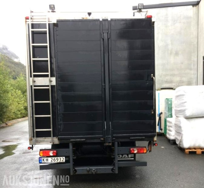 2004 DAF LF 45.220 - Hestebil / Transportbil, 202552km - Veículo municipal/ Especial: foto 4 2004 DAF LF 45.220 - Hestebil / Transportbil, 202552km - Veículo municipal/ Especial: foto 4