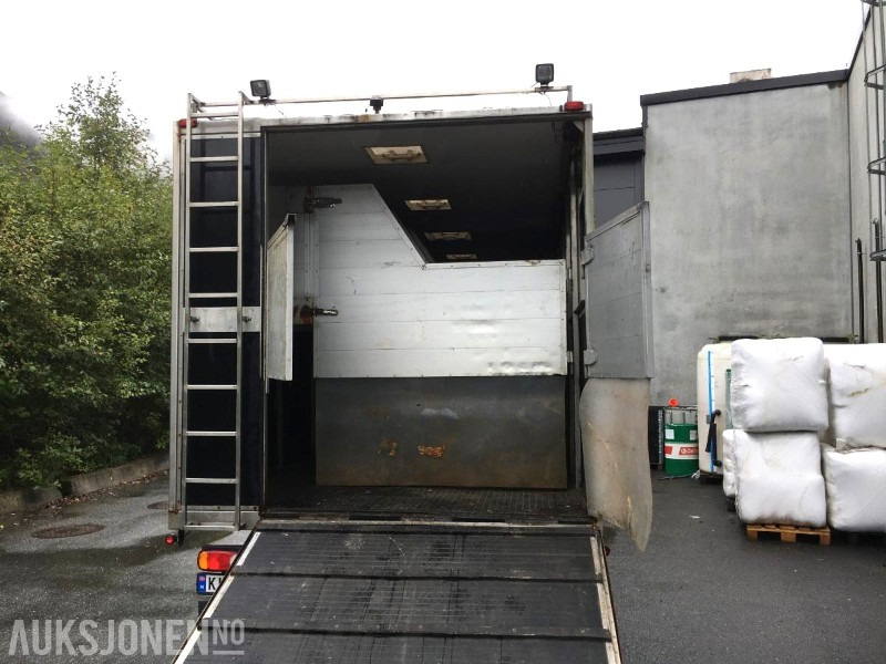 2004 DAF LF 45.220 - Hestebil / Transportbil, 202552km - Veículo municipal/ Especial: foto 3 2004 DAF LF 45.220 - Hestebil / Transportbil, 202552km - Veículo municipal/ Especial: foto 3