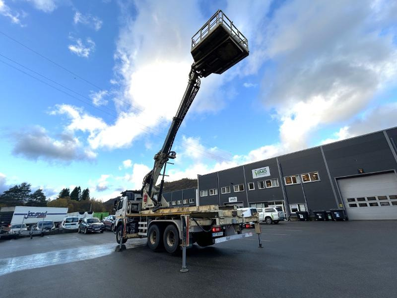 2013 Volvo FMX 370 6X4 med NORMET Esslift 1000 plattform / korg - nylig EU godkjent - Veículo municipal/ Especial: foto 4 2013 Volvo FMX 370 6X4 med NORMET Esslift 1000 plattform / korg - nylig EU godkjent - Veículo municipal/ Especial: foto 4