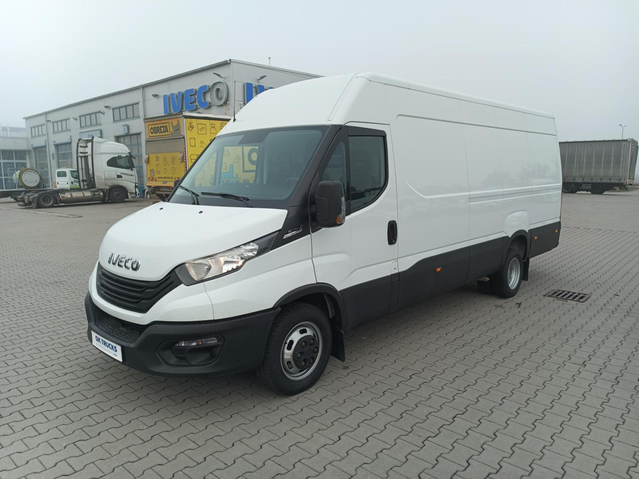 IVECO Daily 35C16A8V - Furgão: foto 1 IVECO Daily 35C16A8V - Furgão: foto 1