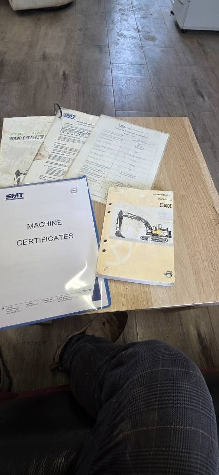 Escavadora de rastos Volvo EC 300 EL: foto 30 Escavadora de rastos Volvo EC 300 EL: foto 30