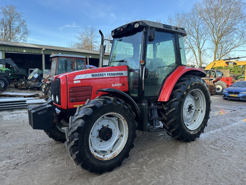 Massey Ferguson 5445 - Trator: foto 1 Massey Ferguson 5445 - Trator: foto 1