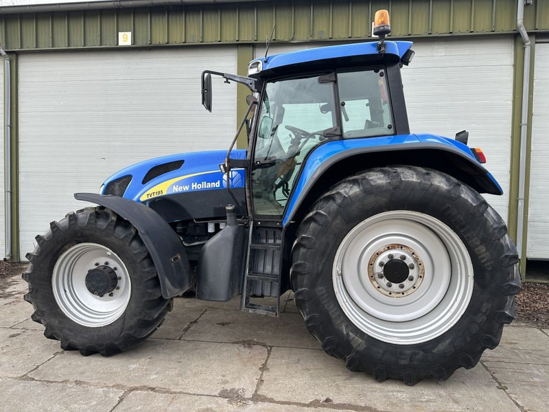 New Holland TVT 195 Dutch registration - Trator: foto 2 New Holland TVT 195 Dutch registration - Trator: foto 2