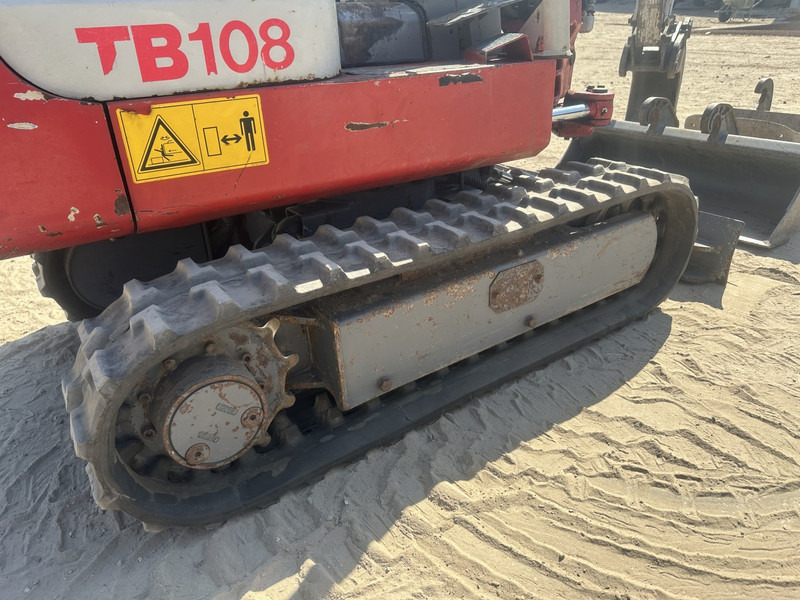 Mini escavadeira Takeuchi TB 108 3 buckets: foto 12