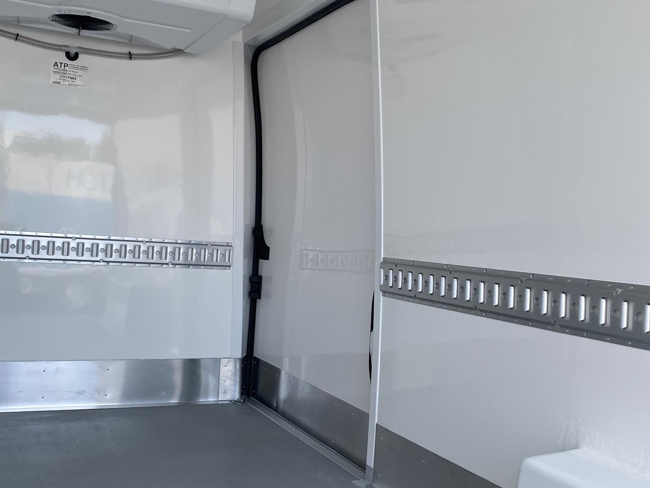 Carrinha frigorífica novo CITROEN JUMPER L3H2 180PS CONFORT 35 / FRISCHDIENST ATP BIS 0 + KONVEKTA: foto 13