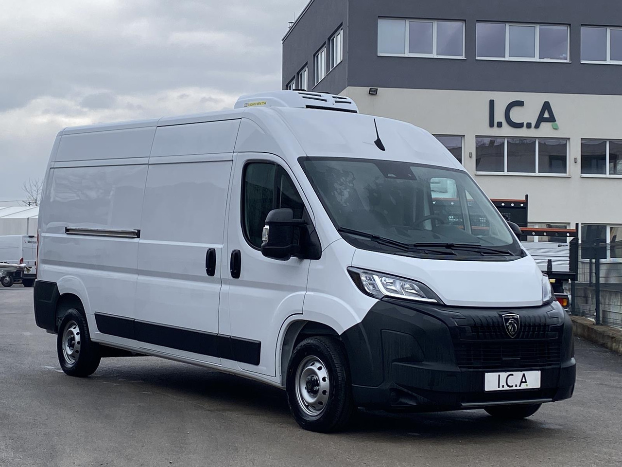 PEUGEOT BOXER L3H2 180PS CONFORT 335 / FRISCHDIENST BIS 0 + KONVEKTA FK2321 12-230V - Carrinha frigorífica: foto 1 PEUGEOT BOXER L3H2 180PS CONFORT 335 / FRISCHDIENST BIS 0 + KONVEKTA FK2321 12-230V - Carrinha frigorífica: foto 1