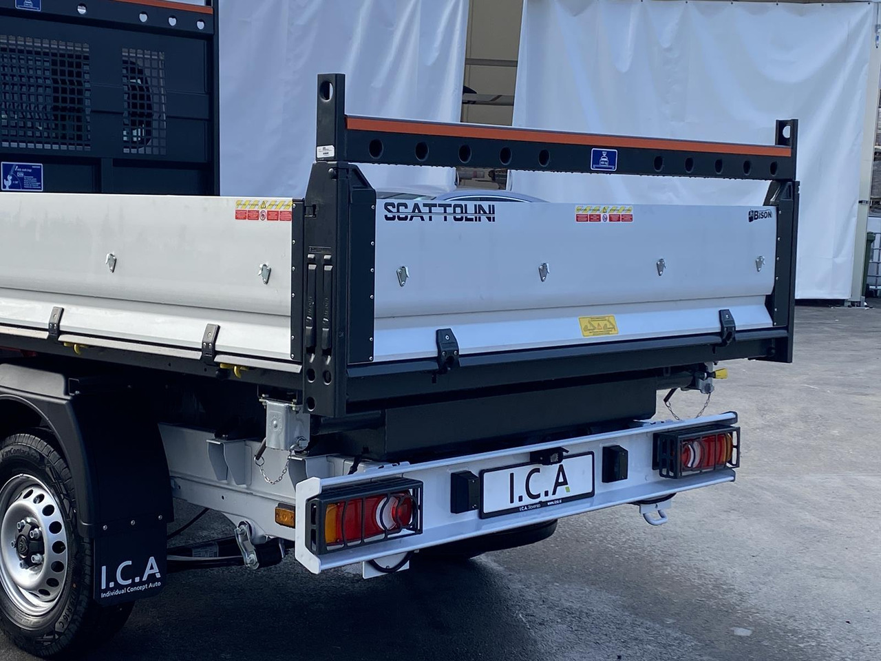 Locação financeira de PEUGEOT BOXER L4 DOKA 180 PS | SCATTOLINI DREISEITENKIPPER 3150MM PEUGEOT BOXER L4 DOKA 180 PS | SCATTOLINI DREISEITENKIPPER 3150MM: foto 6