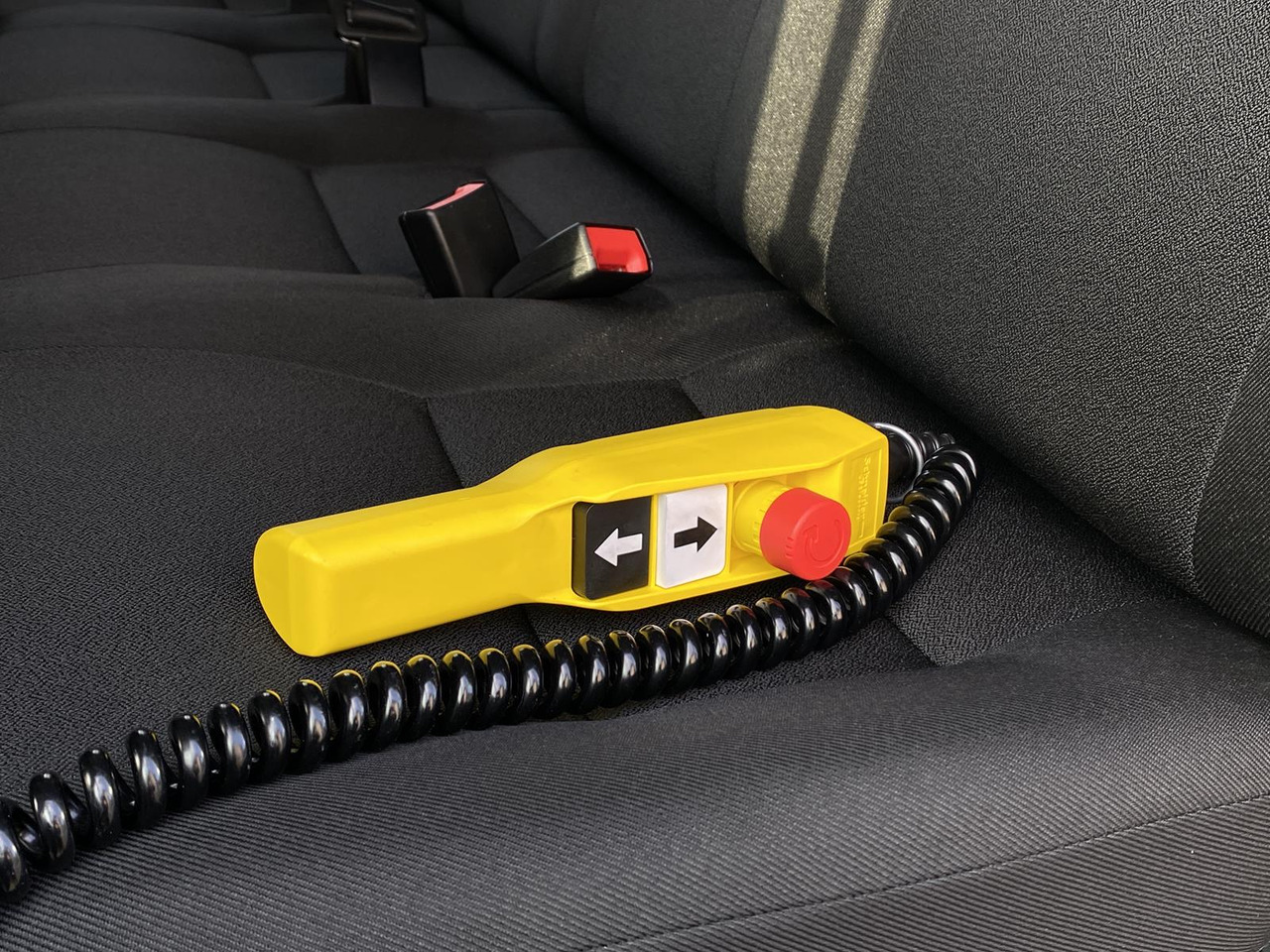 Locação financeira de PEUGEOT BOXER L4 DOKA 180 PS | SCATTOLINI DREISEITENKIPPER 3150MM PEUGEOT BOXER L4 DOKA 180 PS | SCATTOLINI DREISEITENKIPPER 3150MM: foto 19