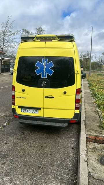 Mercedes Benz AMBULANCE Lot of 10 units Sprinter 313 CDI Automatic - Veículo municipal/ Especial: foto 2 Mercedes Benz AMBULANCE Lot of 10 units Sprinter 313 CDI Automatic - Veículo municipal/ Especial: foto 2