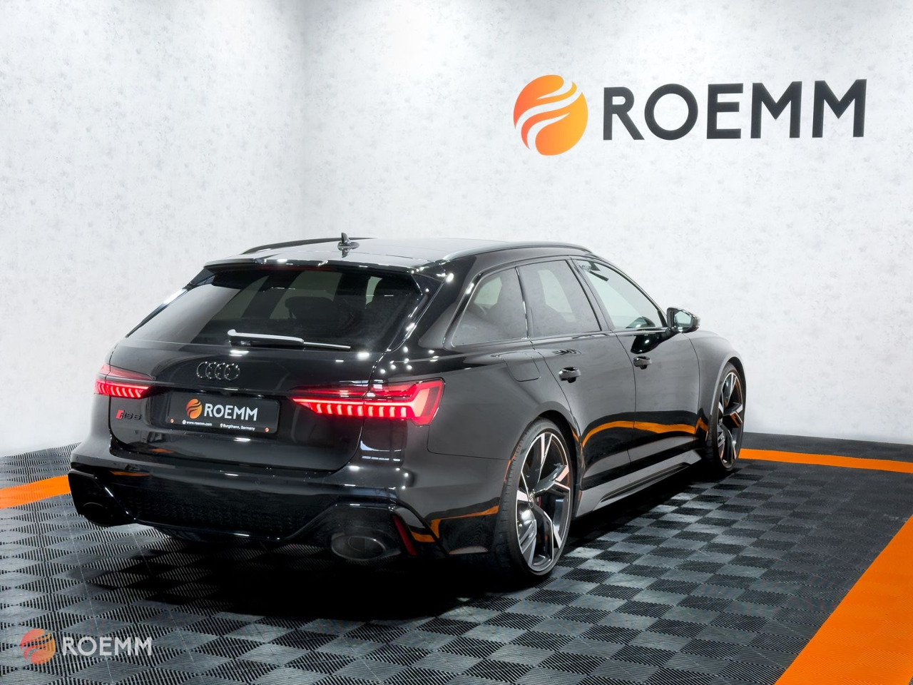 Audi RS6 Avant 4.0 TFSI quattro*Dynamik*360°*PANO*LED - Carrinha: foto 5 Audi RS6 Avant 4.0 TFSI quattro*Dynamik*360°*PANO*LED - Carrinha: foto 5